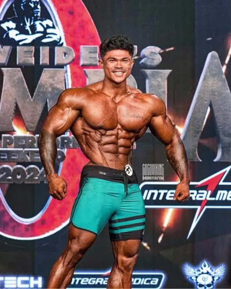 Isai competing on stage